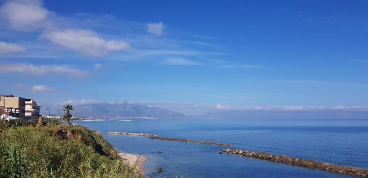 Casa Vacanze Biondo Trappeto  Exteriör bild